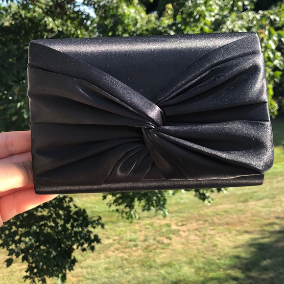 Jessica McClintock Handbags - Jessica McClintock | Black Clutch
